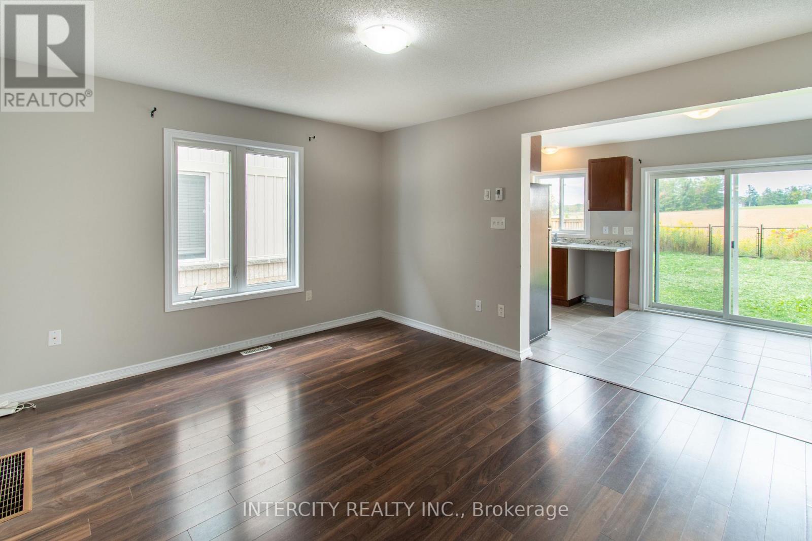 191 Diana Drive, Orillia, Ontario  L3V 8J8 - Photo 8 - S12486268