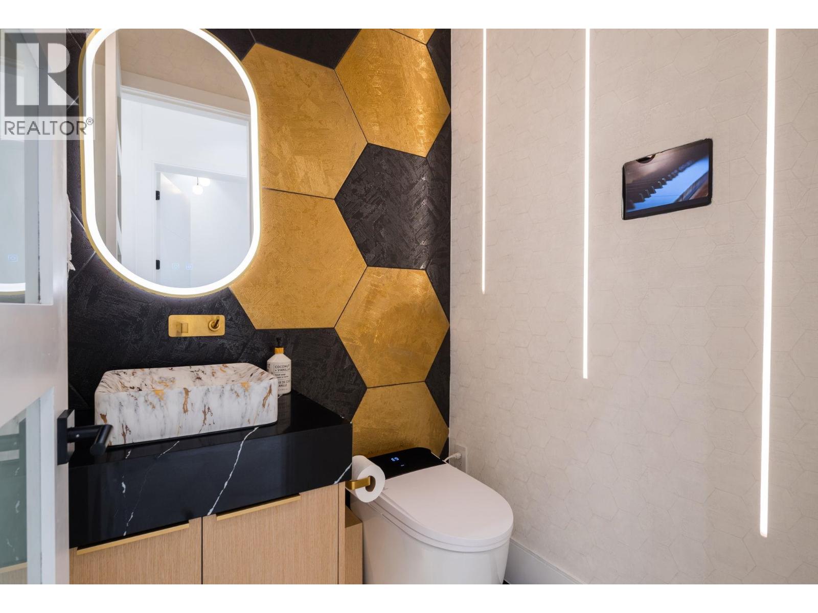 5385 Shelby Court, Burnaby, British Columbia  V5G 1V3 - Photo 20 - R3062404