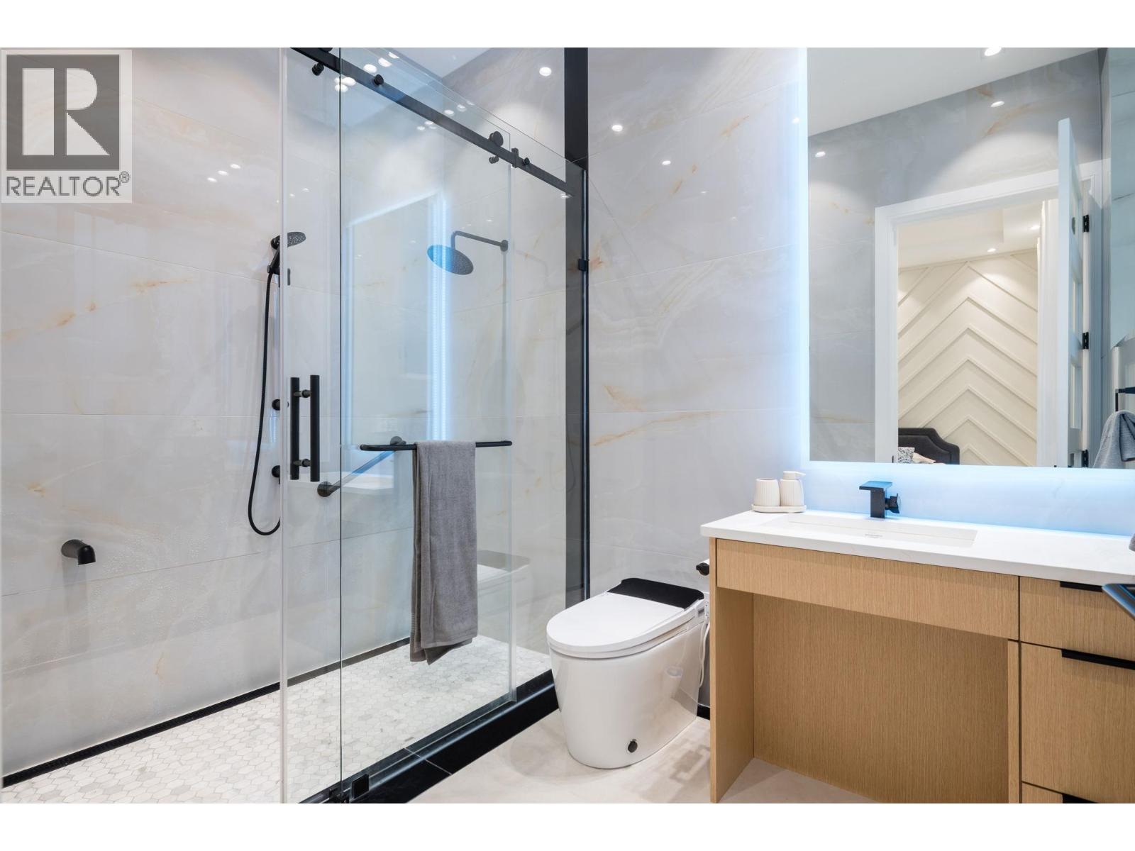 5385 Shelby Court, Burnaby, British Columbia  V5G 1V3 - Photo 16 - R3062404