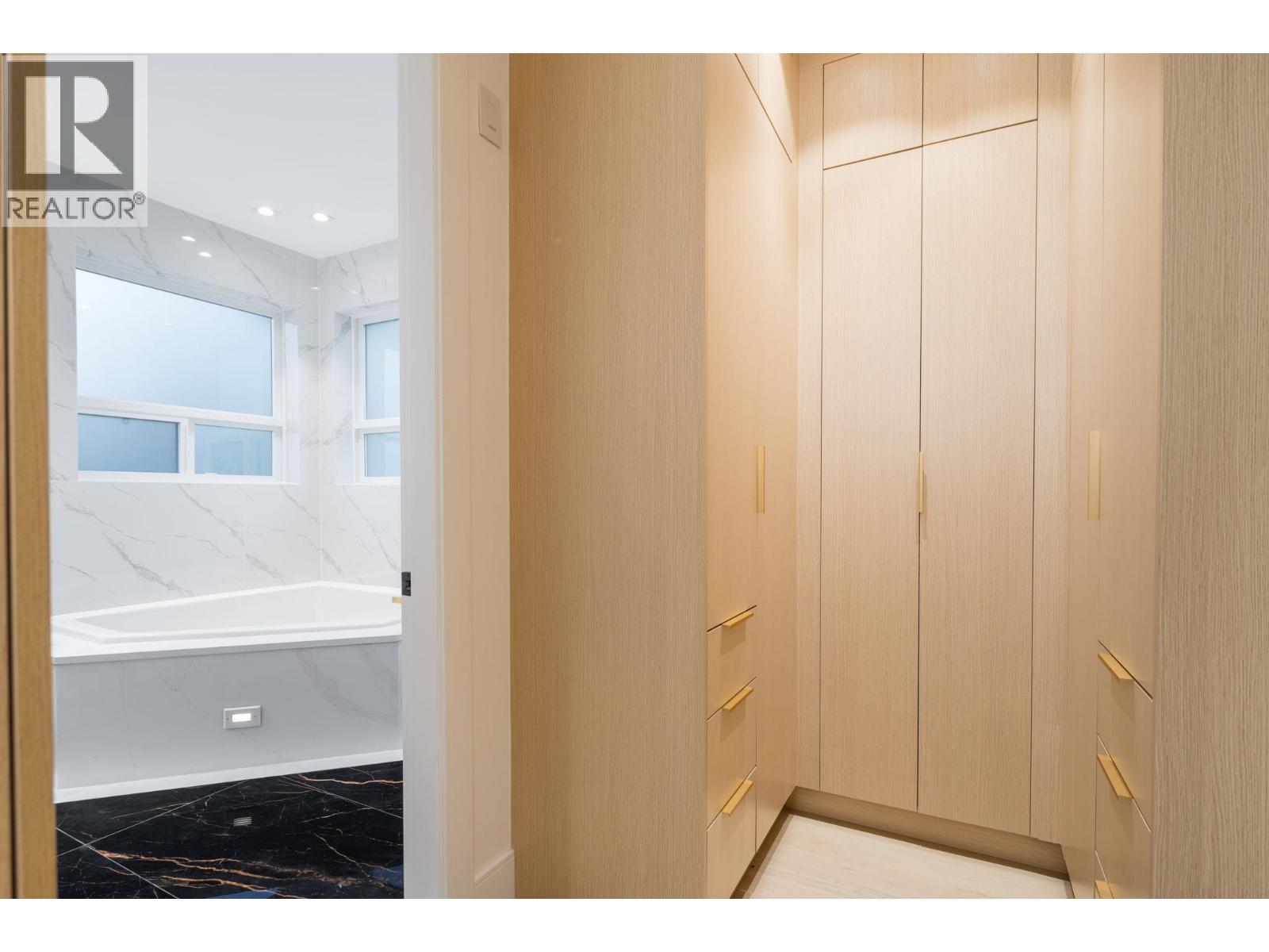 5385 Shelby Court, Burnaby, British Columbia  V5G 1V3 - Photo 28 - R3062404