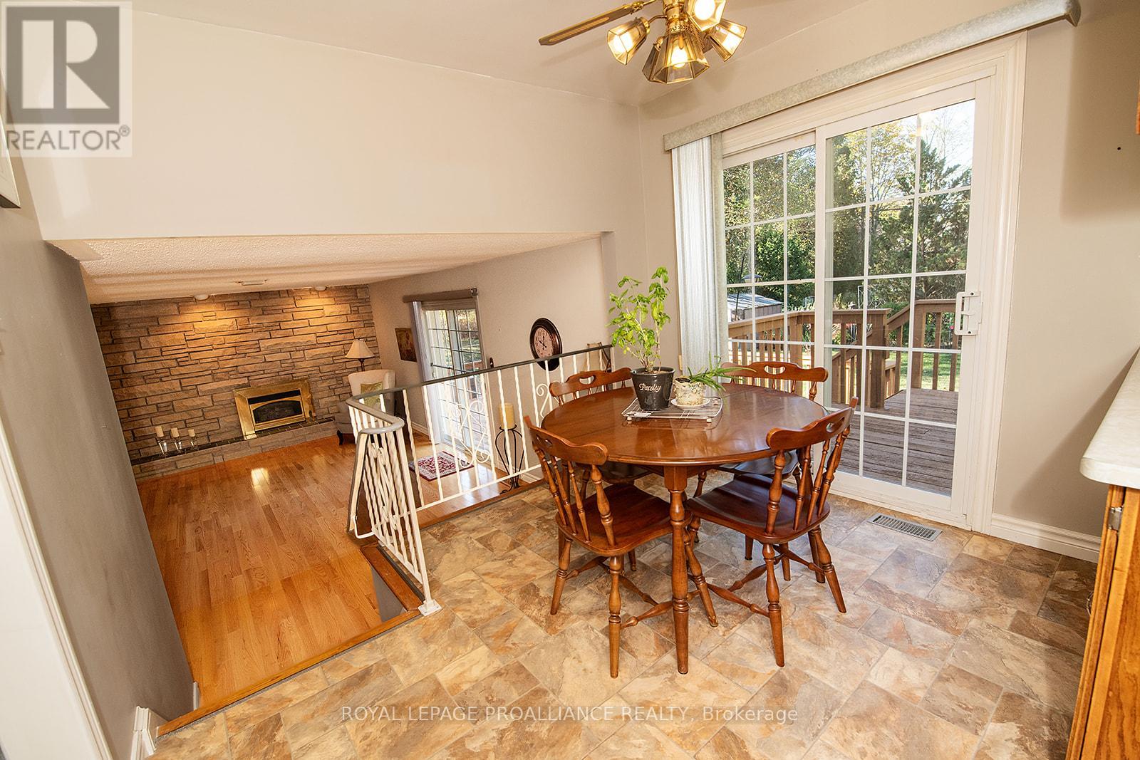 41 Hope Crescent, Belleville, Ontario  K8P 4S3 - Photo 13 - X12486340