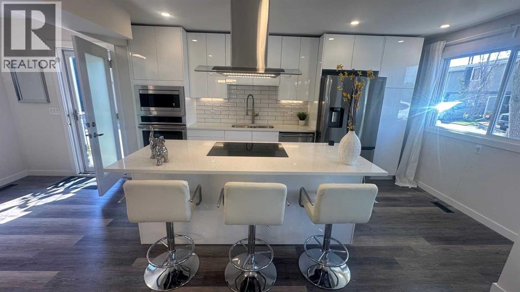 206, 6223 31 Avenue NW, Calgary, Alberta