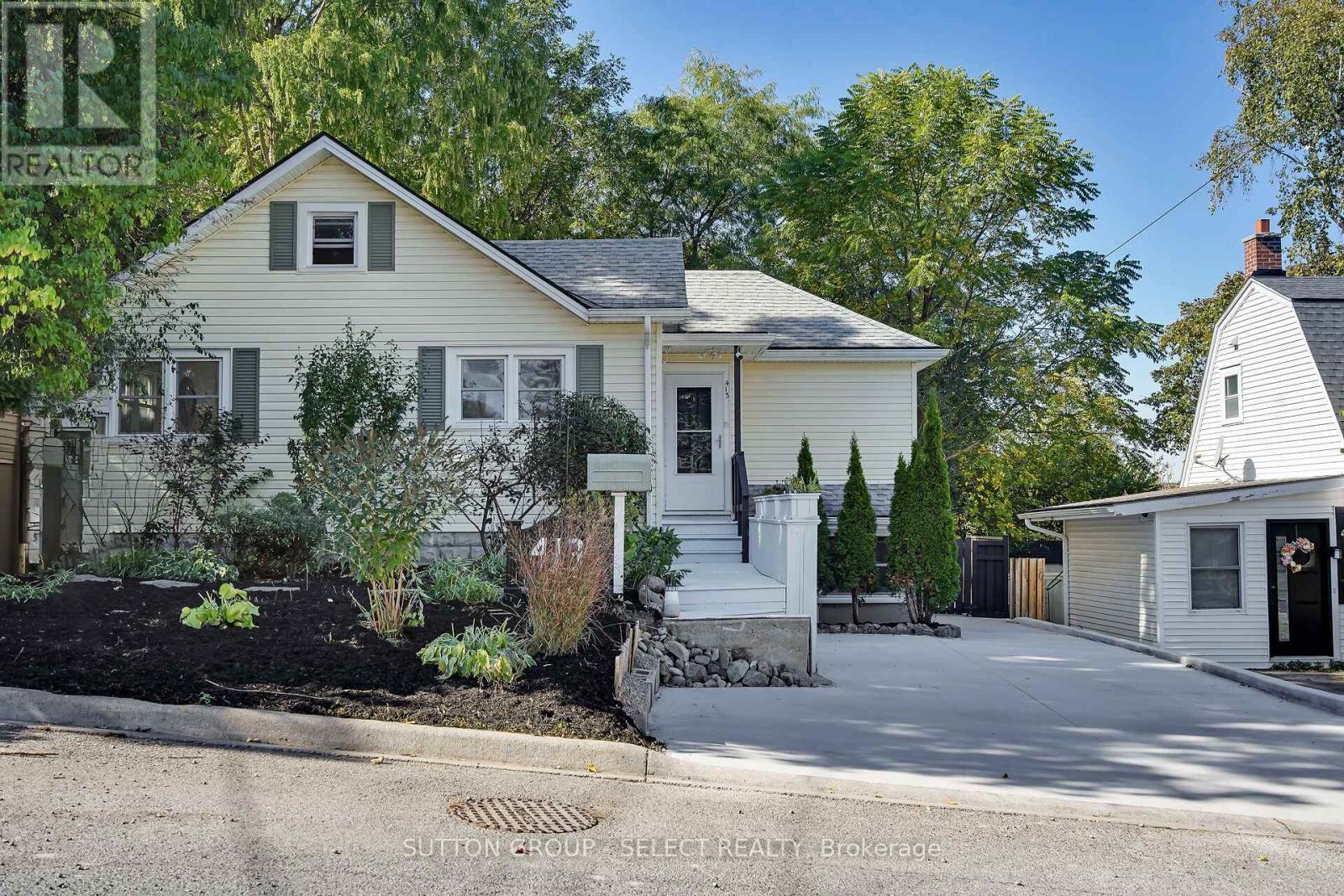 MAIN - 413 OLD WONDERLAND ROAD, London South, Ontario