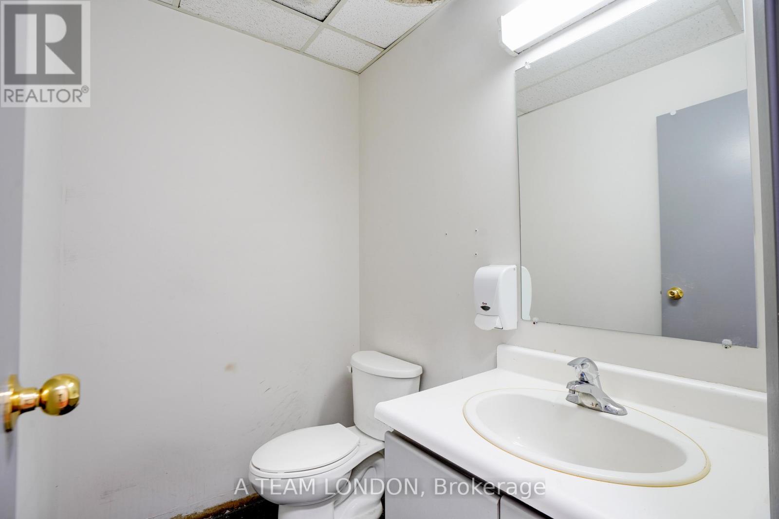 B - 394 Clarence Street, London East (East K), Ontario  N6A 3M6 - Photo 23 - X12486319