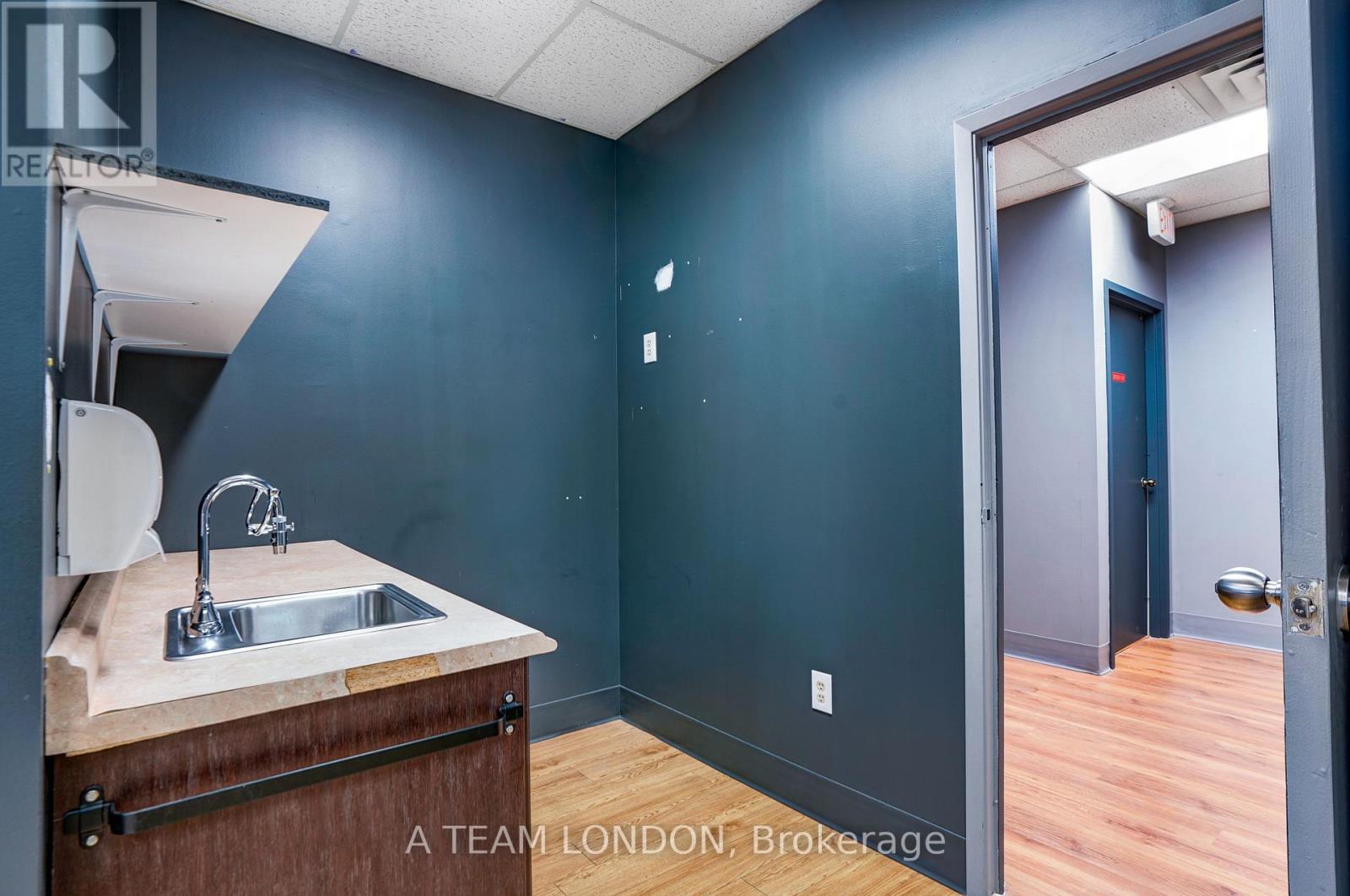 B - 394 Clarence Street, London East (East K), Ontario  N6A 3M6 - Photo 33 - X12486319