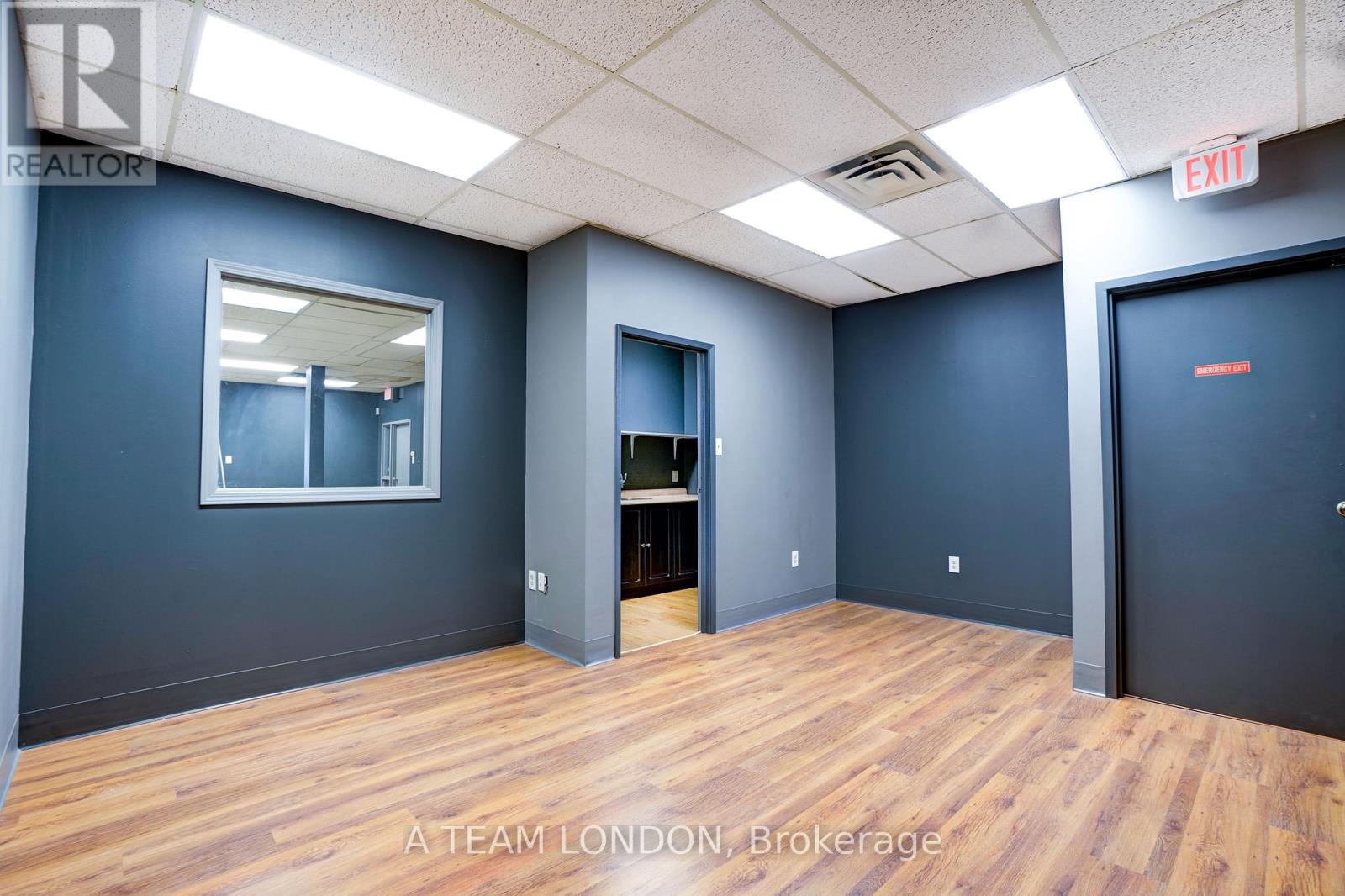 B - 394 Clarence Street, London East (East K), Ontario  N6A 3M6 - Photo 37 - X12486319