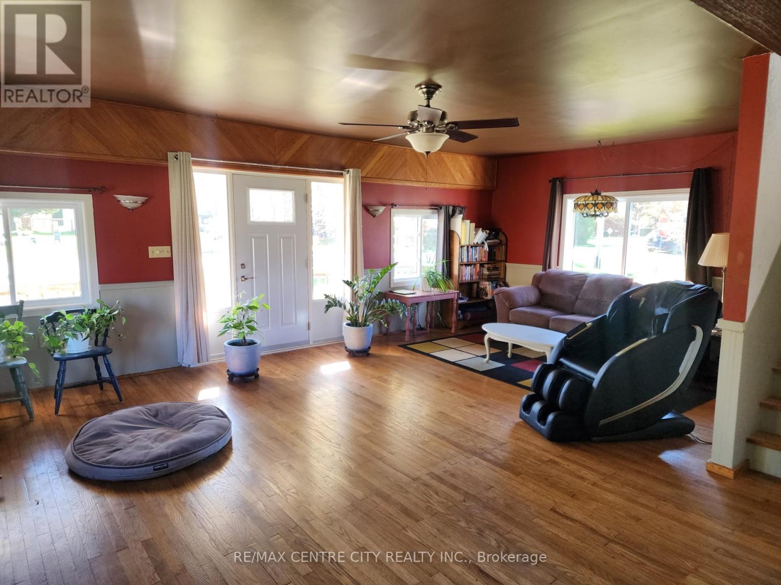 33168 Back Street, Dutton/dunwich, Ontario  N0L 1P0 - Photo 3 - X12486339