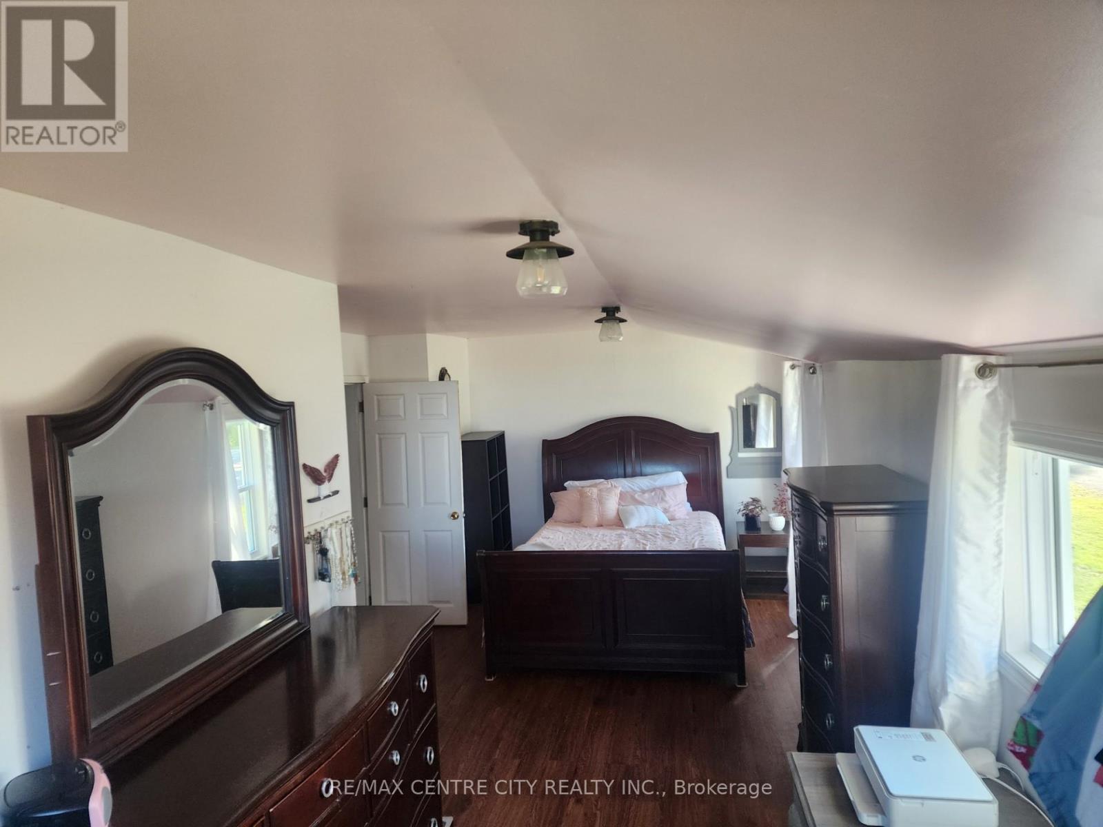 33168 Back Street, Dutton/dunwich, Ontario  N0L 1P0 - Photo 7 - X12486339