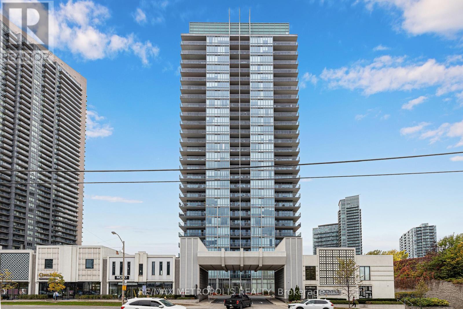 302 - 88 Park Lawn Road, Toronto, Ontario  M8Y 0B6 - Photo 2 - W12486191