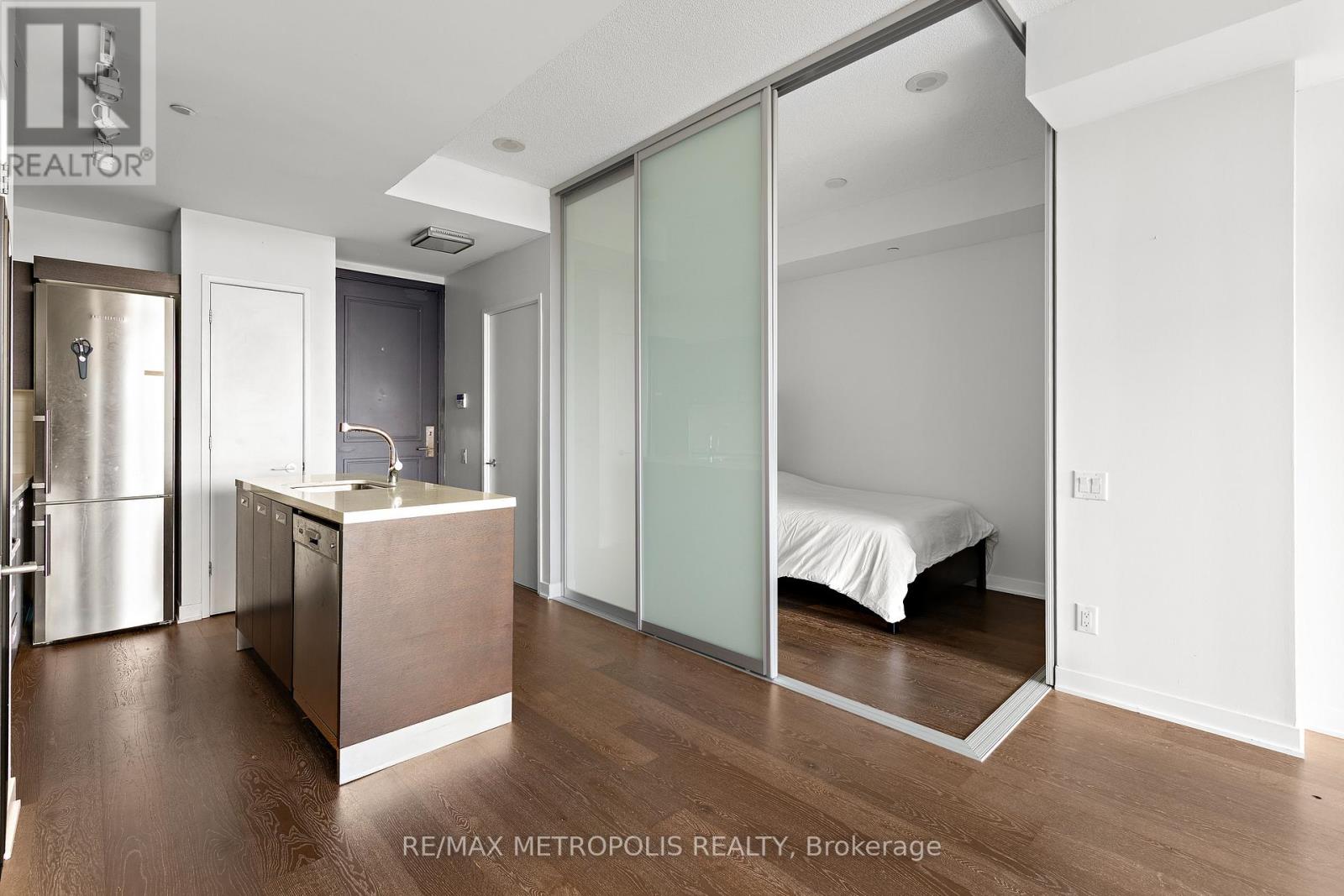 302 - 88 Park Lawn Road, Toronto, Ontario  M8Y 0B6 - Photo 24 - W12486191