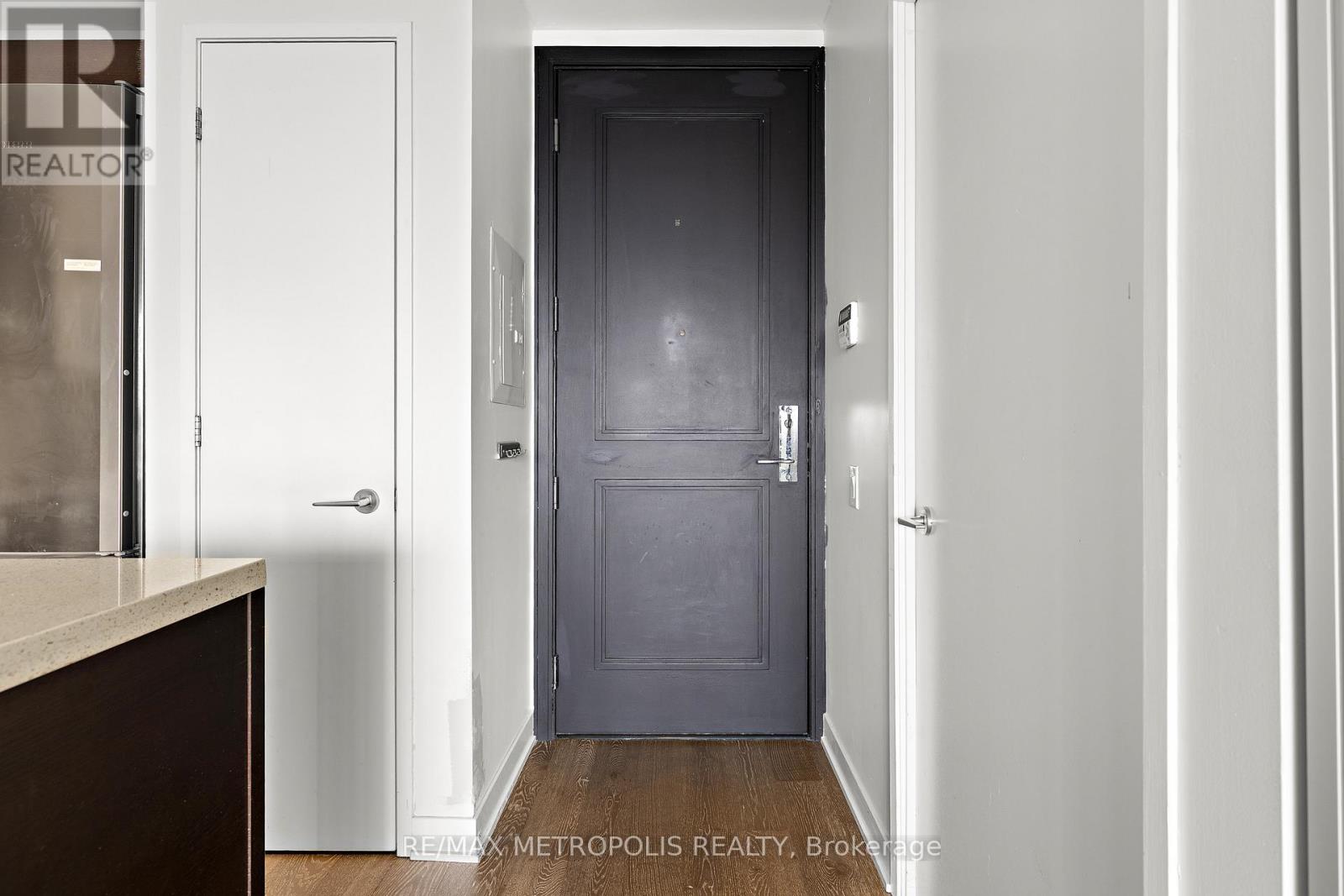 302 - 88 Park Lawn Road, Toronto, Ontario  M8Y 0B6 - Photo 28 - W12486191