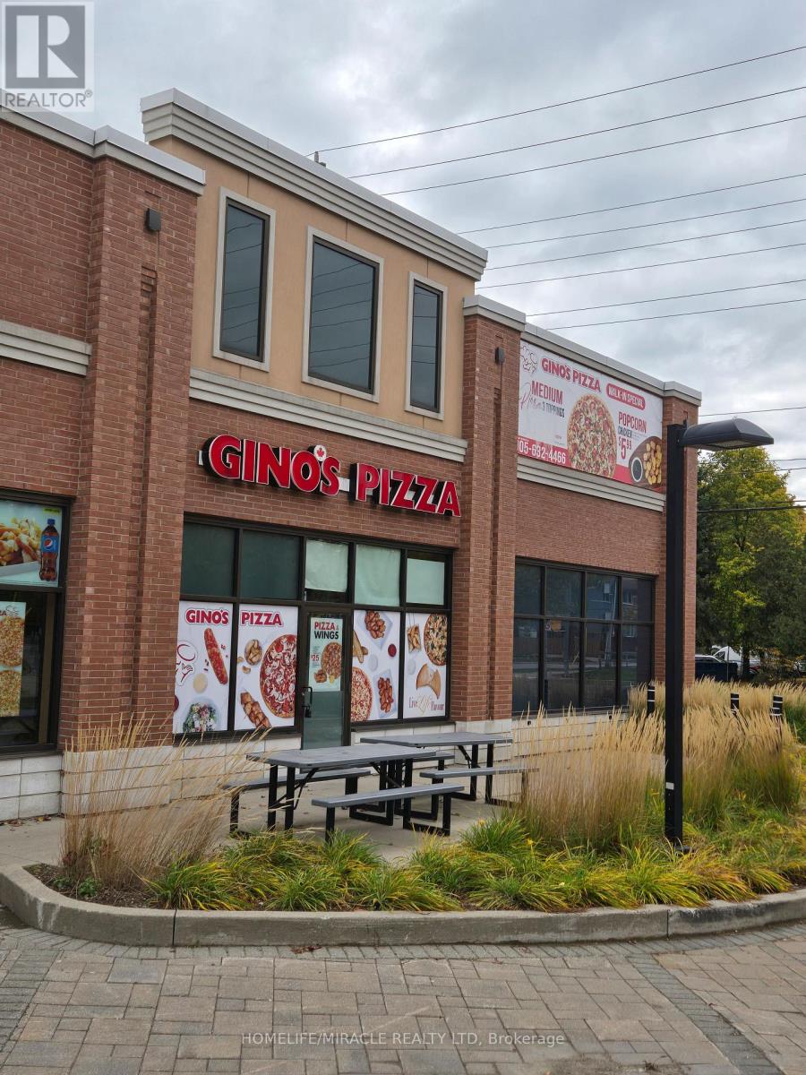 5111 New Street, Burlington, Ontario  L7L 1V2 - Photo 2 - W12486199