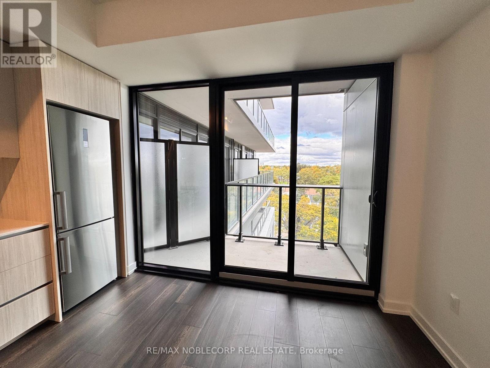 701 - 801 The Queens Way, Toronto, Ontario  M8Z 1N4 - Photo 14 - W12486236