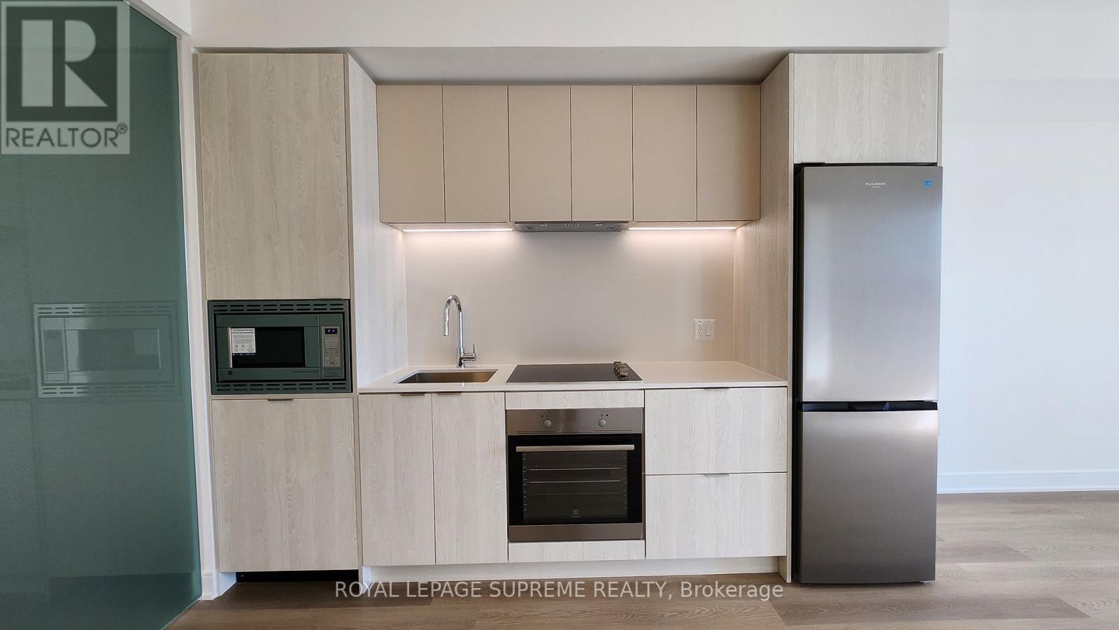 424 - 86 Dundas Street E, Mississauga, Ontario  L5A 0B1 - Photo 4 - W12486244