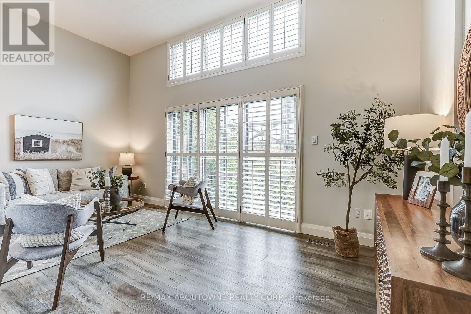 6 - 2 Bradbrook Road, Toronto, Ontario  M8Z 5V3 - Photo 11 - W12486261