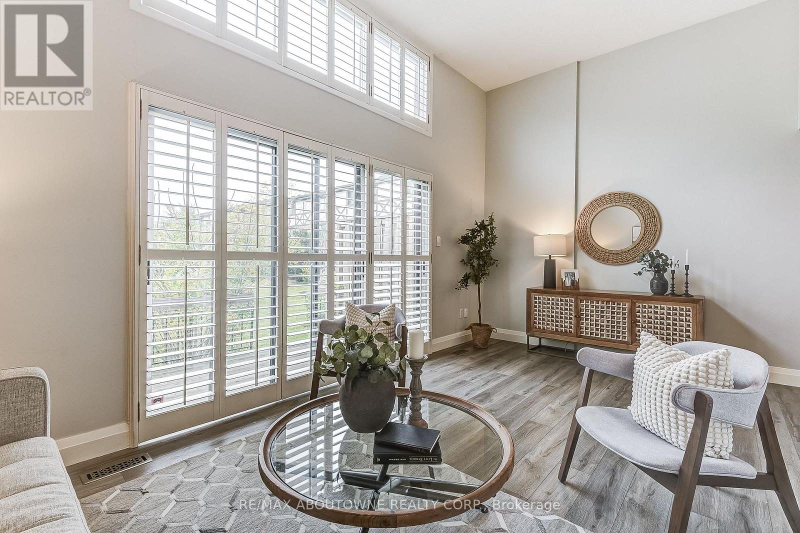 6 - 2 Bradbrook Road, Toronto, Ontario  M8Z 5V3 - Photo 17 - W12486261