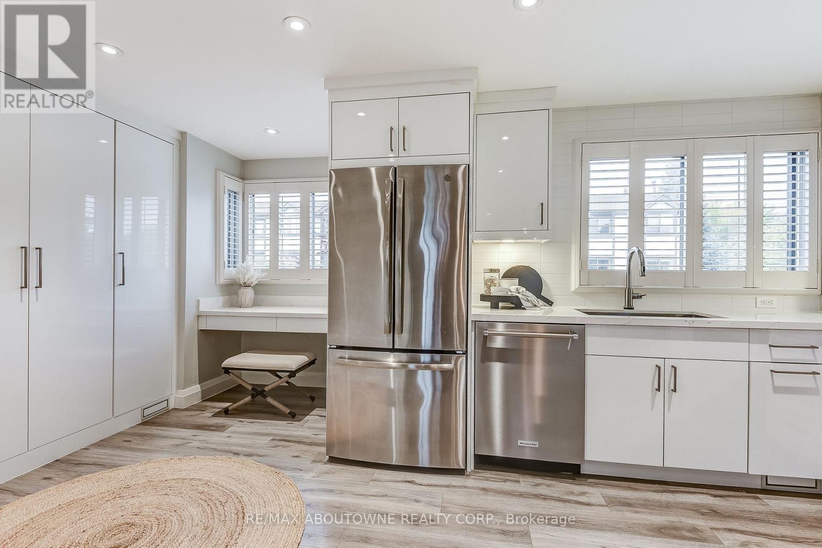 6 - 2 Bradbrook Road, Toronto, Ontario  M8Z 5V3 - Photo 26 - W12486261