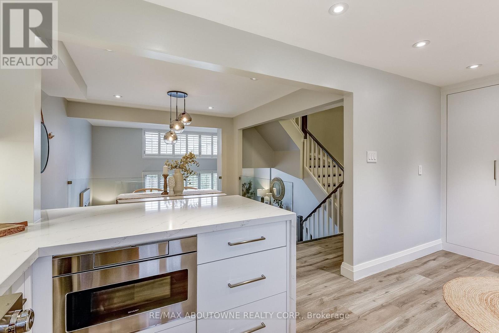 6 - 2 Bradbrook Road, Toronto, Ontario  M8Z 5V3 - Photo 29 - W12486261