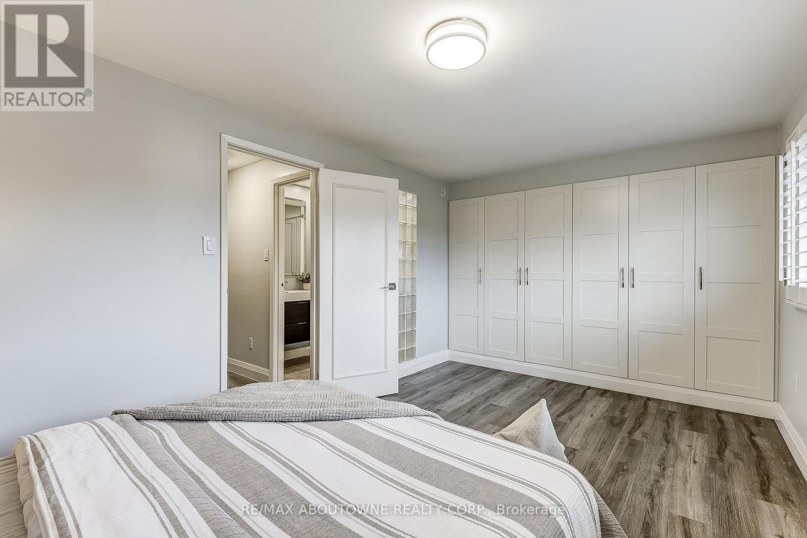 6 - 2 Bradbrook Road, Toronto, Ontario  M8Z 5V3 - Photo 36 - W12486261