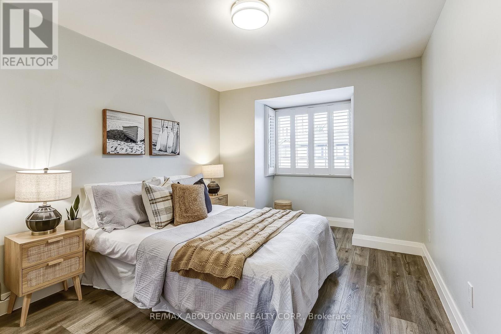 6 - 2 Bradbrook Road, Toronto, Ontario  M8Z 5V3 - Photo 39 - W12486261