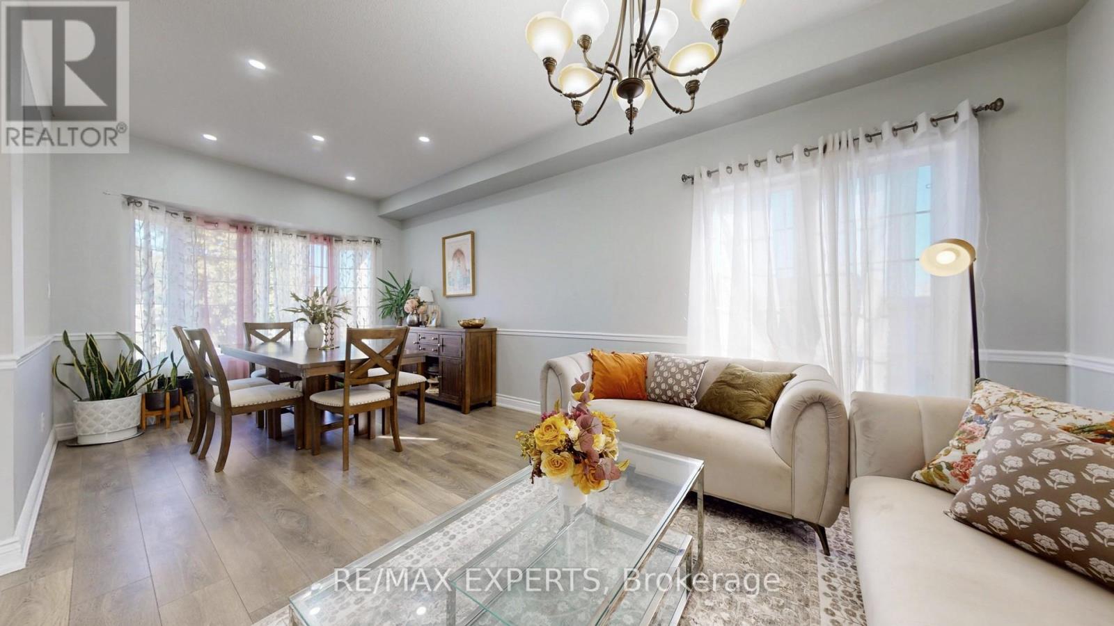 2 Personna Circle, Brampton, Ontario  L6X 0P2 - Photo 5 - W12486277