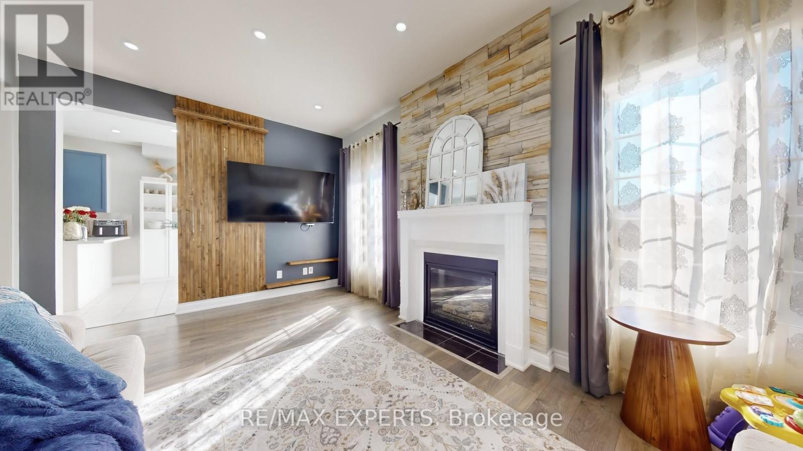 2 Personna Circle, Brampton, Ontario  L6X 0P2 - Photo 7 - W12486277