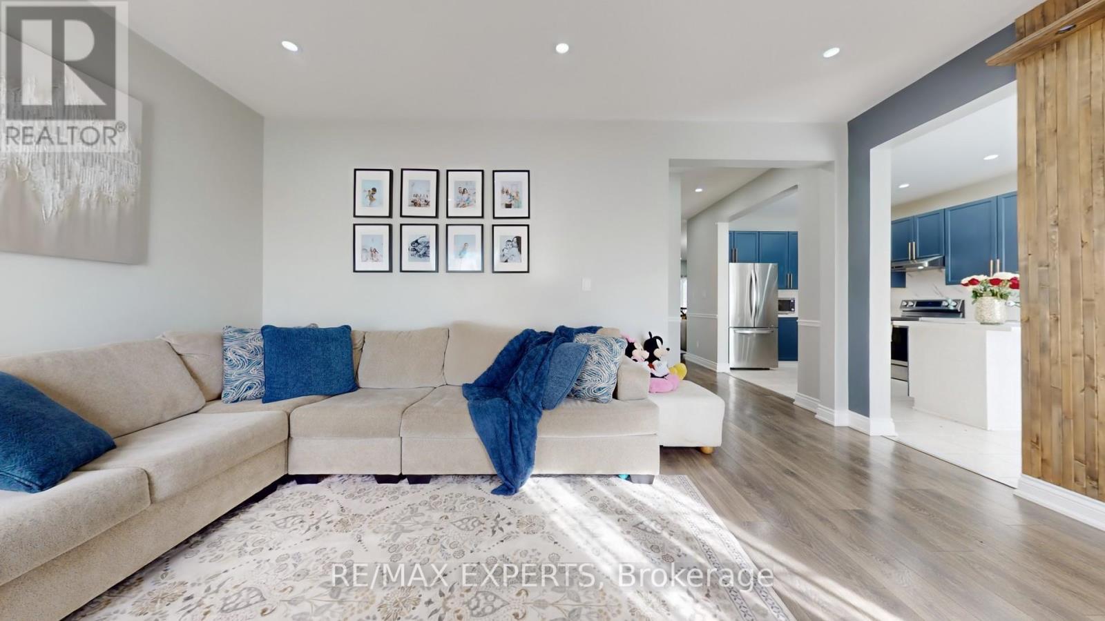 2 Personna Circle, Brampton, Ontario  L6X 0P2 - Photo 9 - W12486277