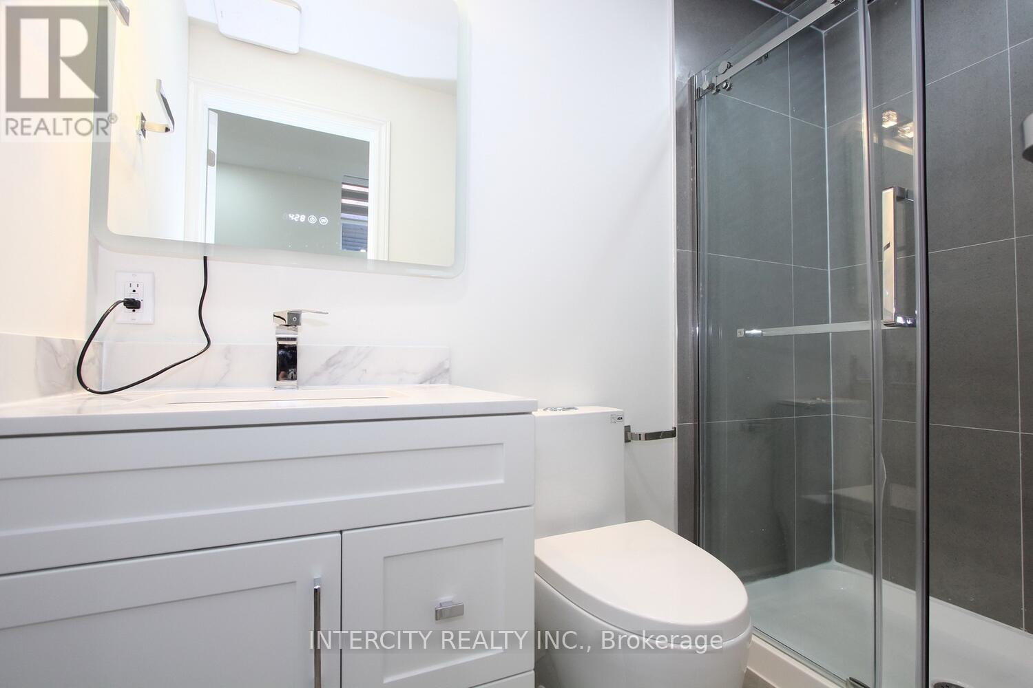 11 Desiree Place, Caledon, Ontario  L7E 4L2 - Photo 14 - W12486291