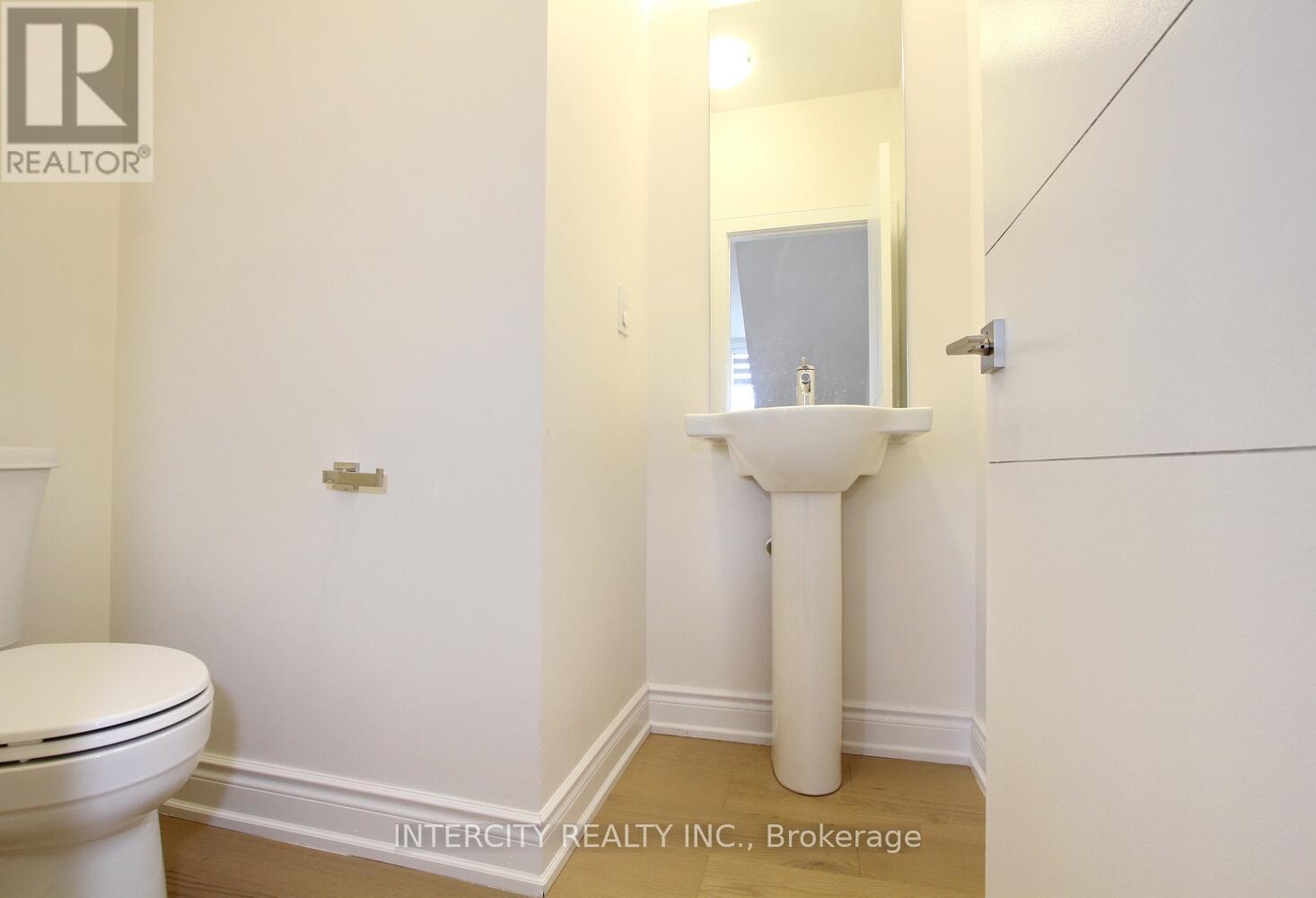 11 Desiree Place, Caledon, Ontario  L7E 4L2 - Photo 16 - W12486291