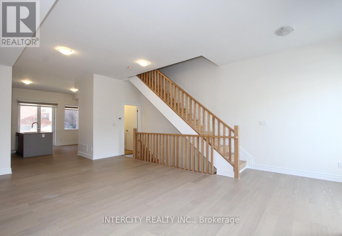 11 Desiree Place, Caledon, Ontario  L7E 4L2 - Photo 20 - W12486291