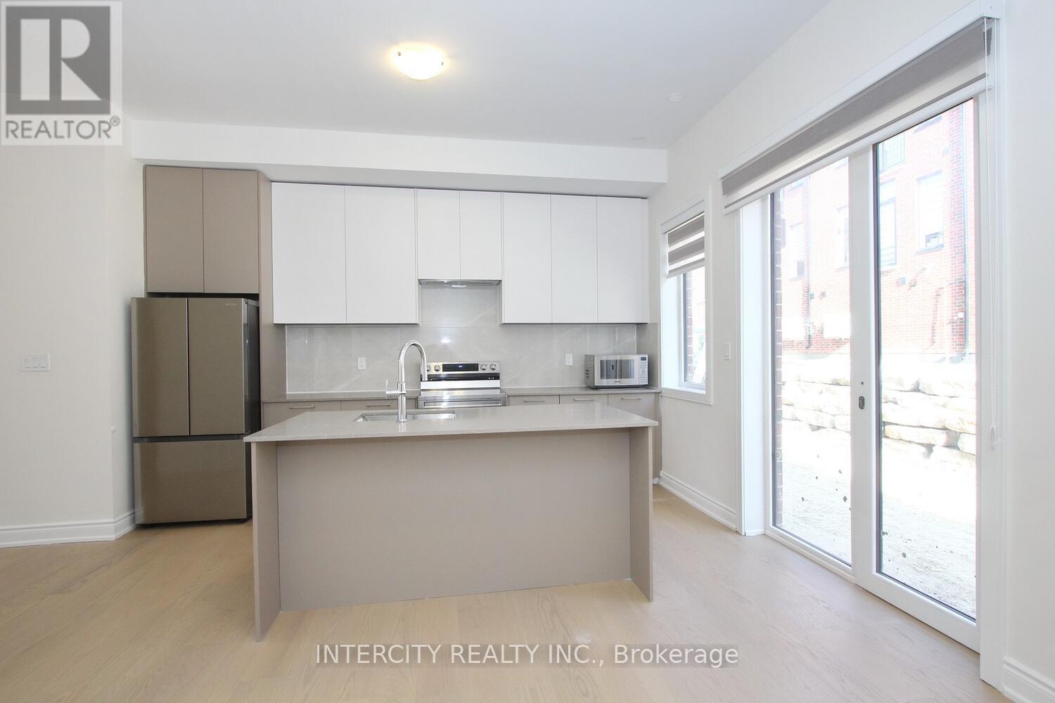 11 Desiree Place, Caledon, Ontario  L7E 4L2 - Photo 24 - W12486291