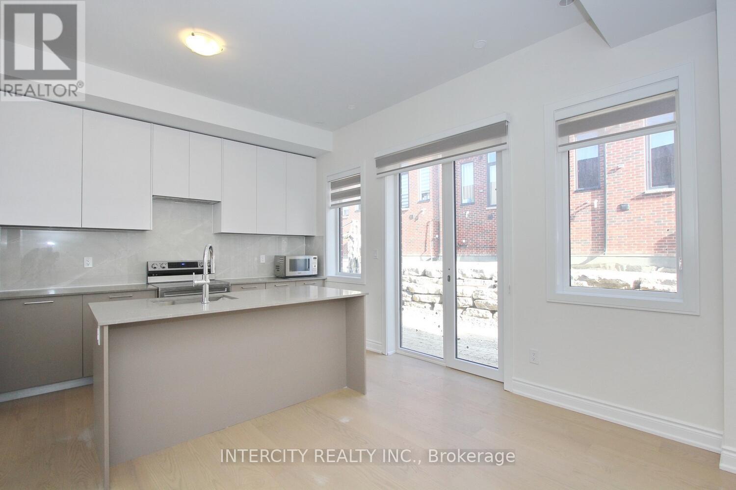 11 Desiree Place, Caledon, Ontario  L7E 4L2 - Photo 25 - W12486291