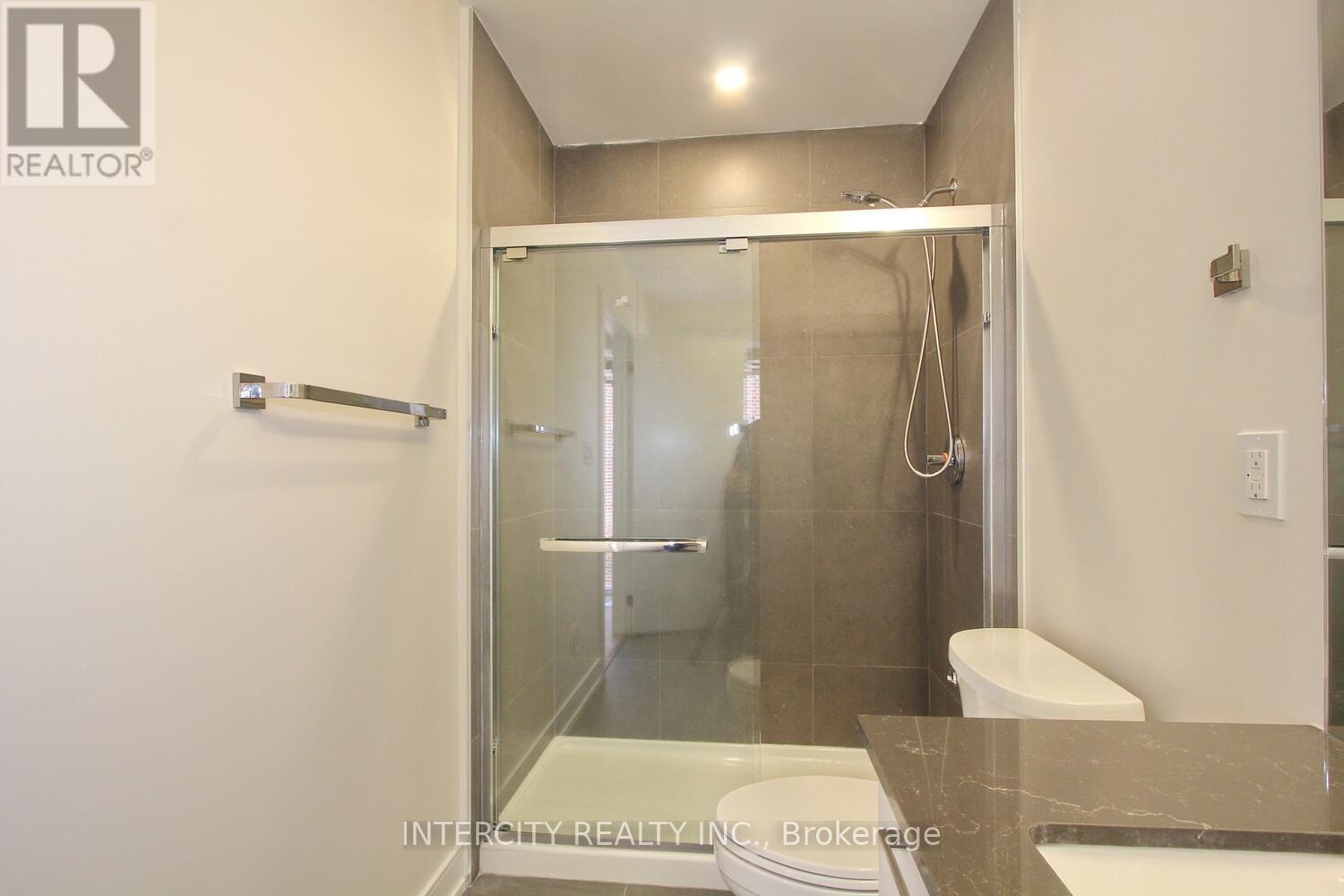 11 Desiree Place, Caledon, Ontario  L7E 4L2 - Photo 33 - W12486291