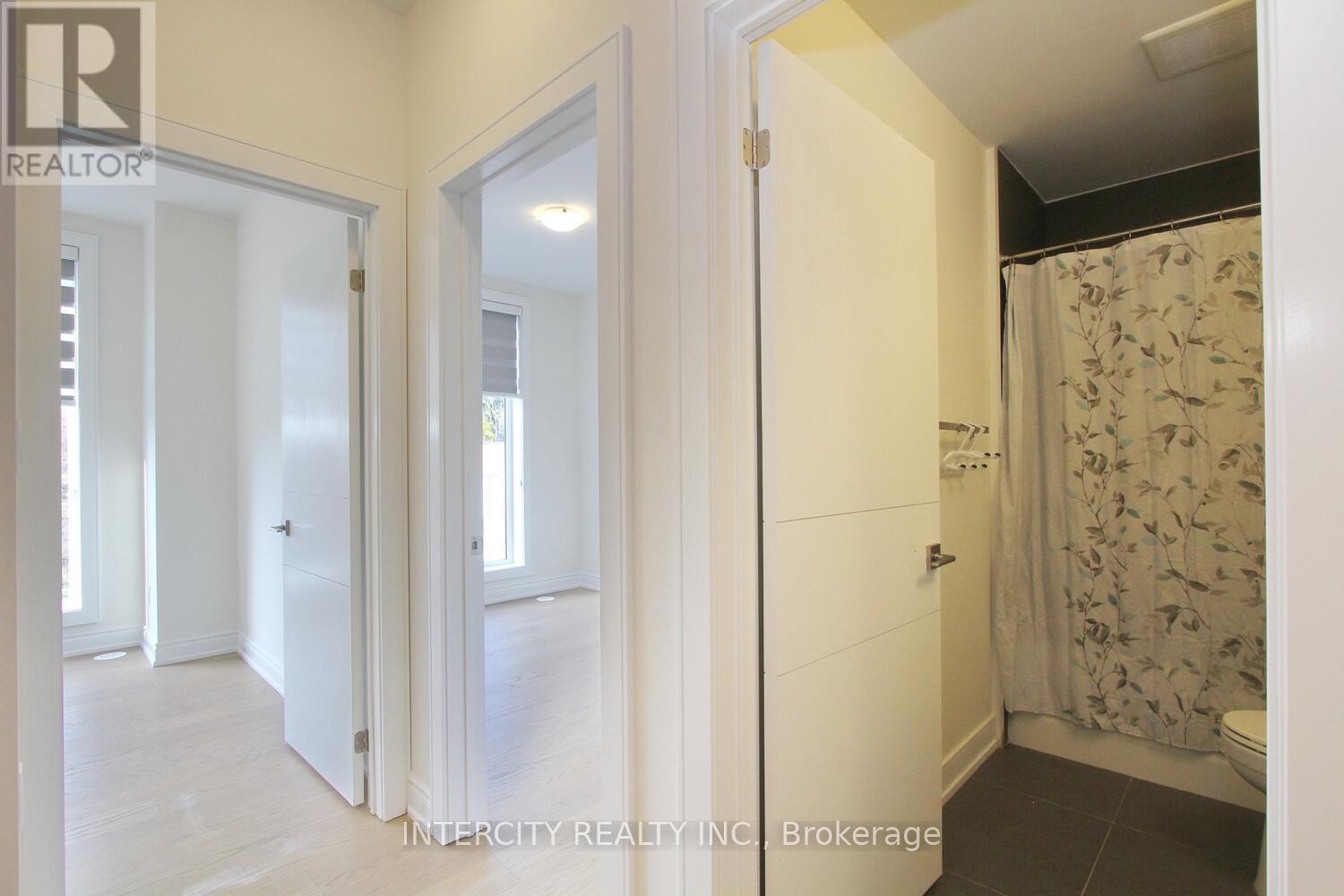 11 Desiree Place, Caledon, Ontario  L7E 4L2 - Photo 37 - W12486291