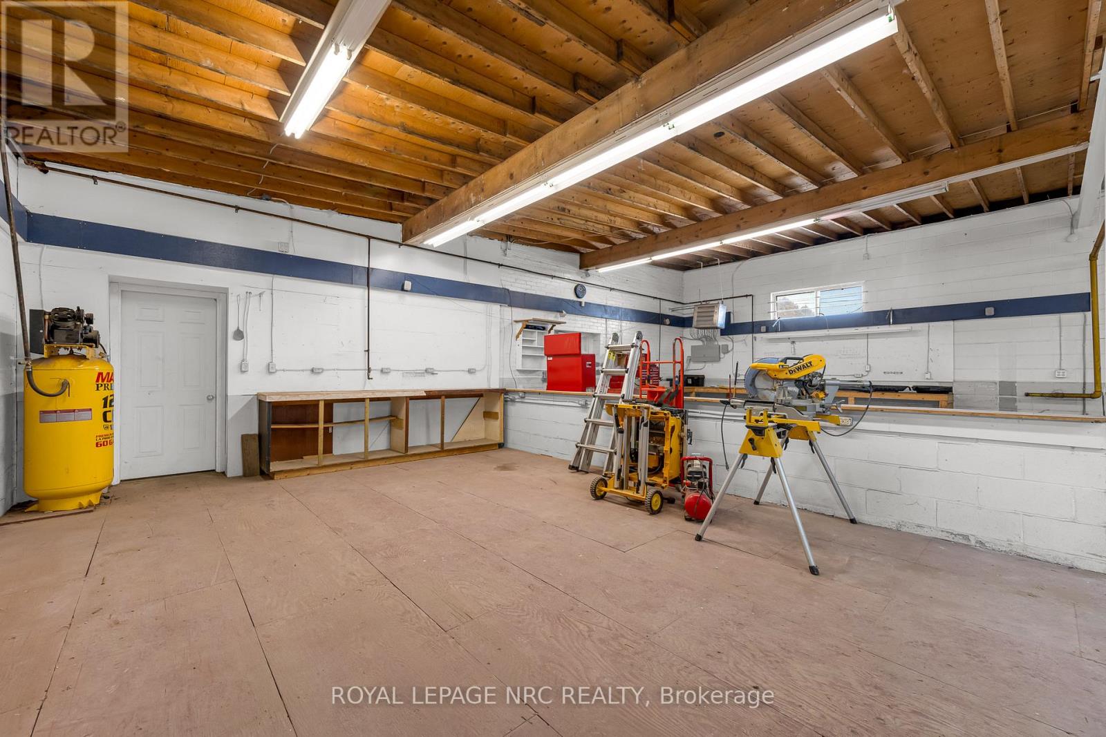 192 Burgar Street, Welland, Ontario  L3B 2T4 - Photo 17 - X12486330