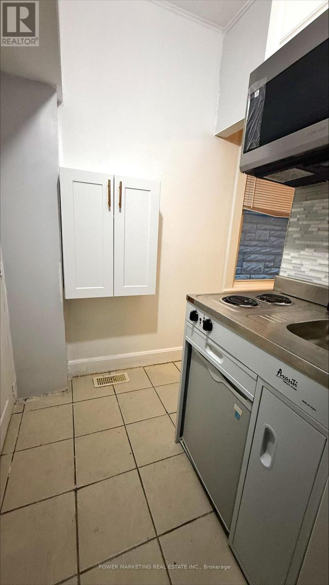 B - 262 Emond Street, Ottawa, Ontario  K1L 7R8 - Photo 10 - X12480962