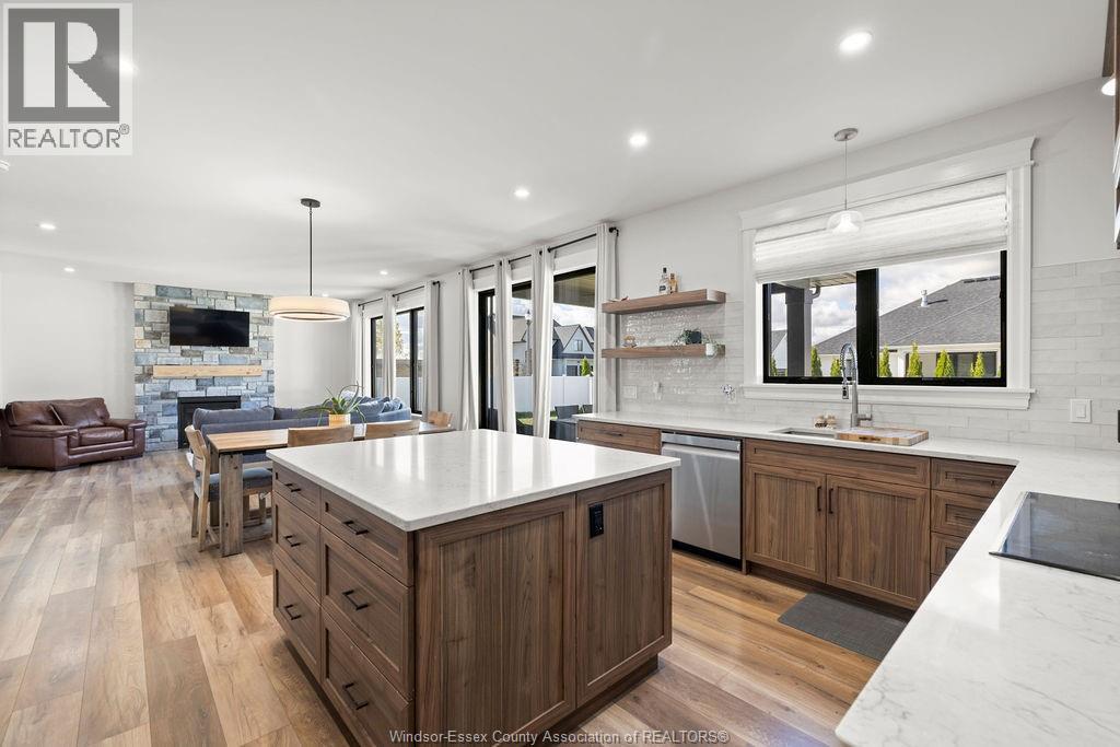 366 Christine, Belle River, Ontario  N8L 1B6 - Photo 11 - 25027351