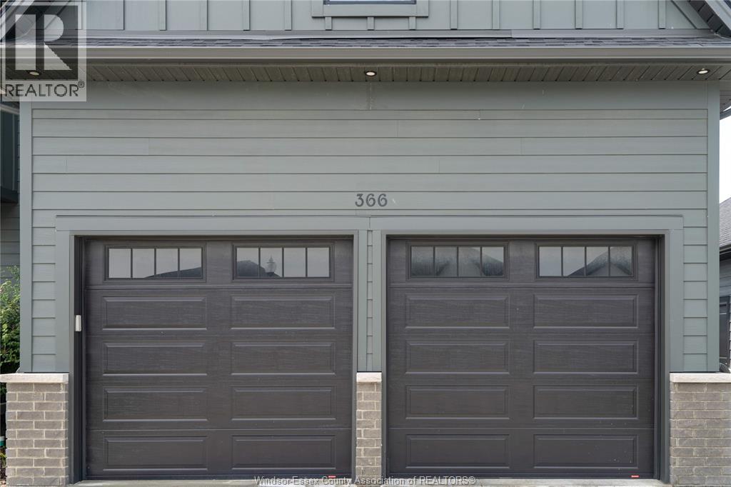 366 Christine, Belle River, Ontario  N8L 1B6 - Photo 4 - 25027351