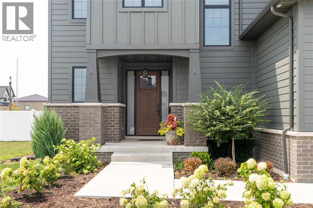 366 Christine, Belle River, Ontario  N8L 1B6 - Photo 2 - 25027351