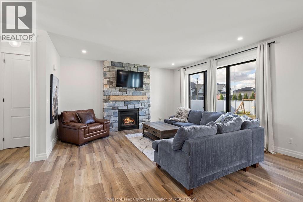 366 Christine, Belle River, Ontario  N8L 1B6 - Photo 6 - 25027351