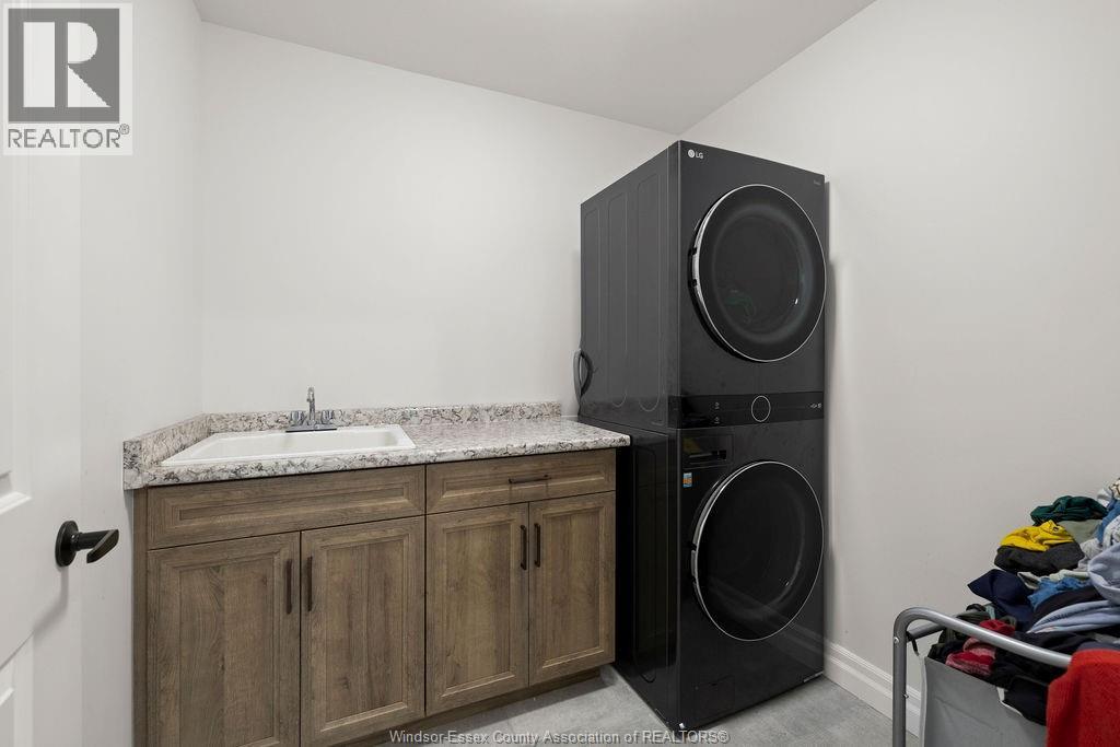 366 Christine, Belle River, Ontario  N8L 1B6 - Photo 15 - 25027351