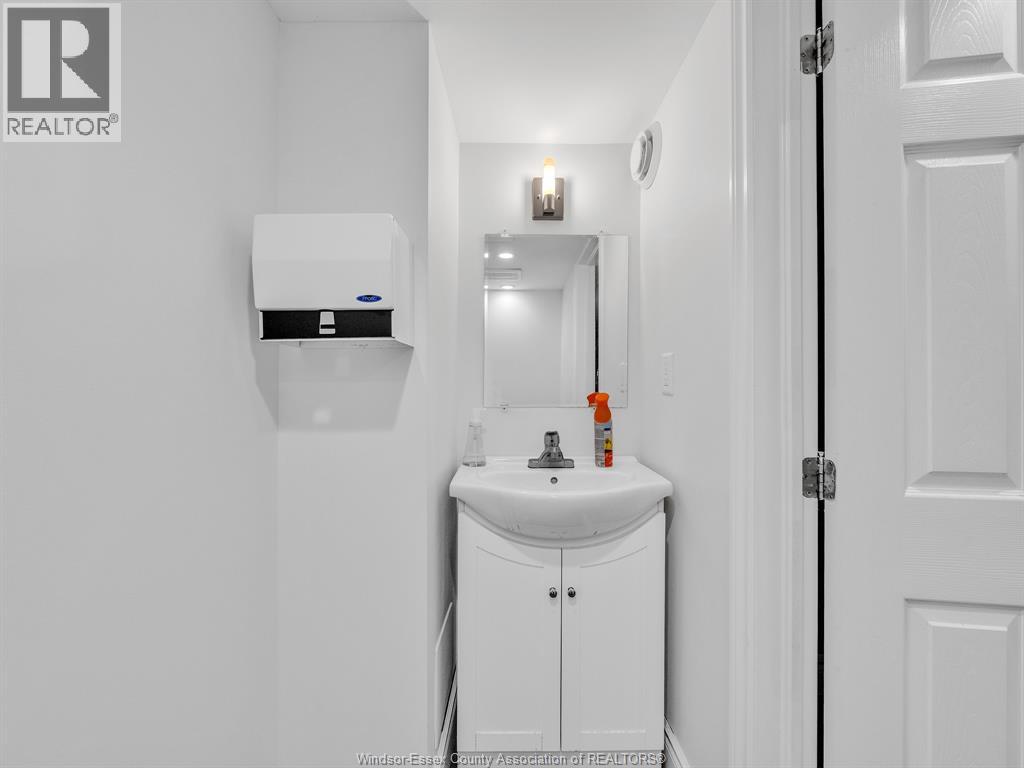 1145 Erie, Windsor, Ontario  N9A 3Z4 - Photo 28 - 25027395