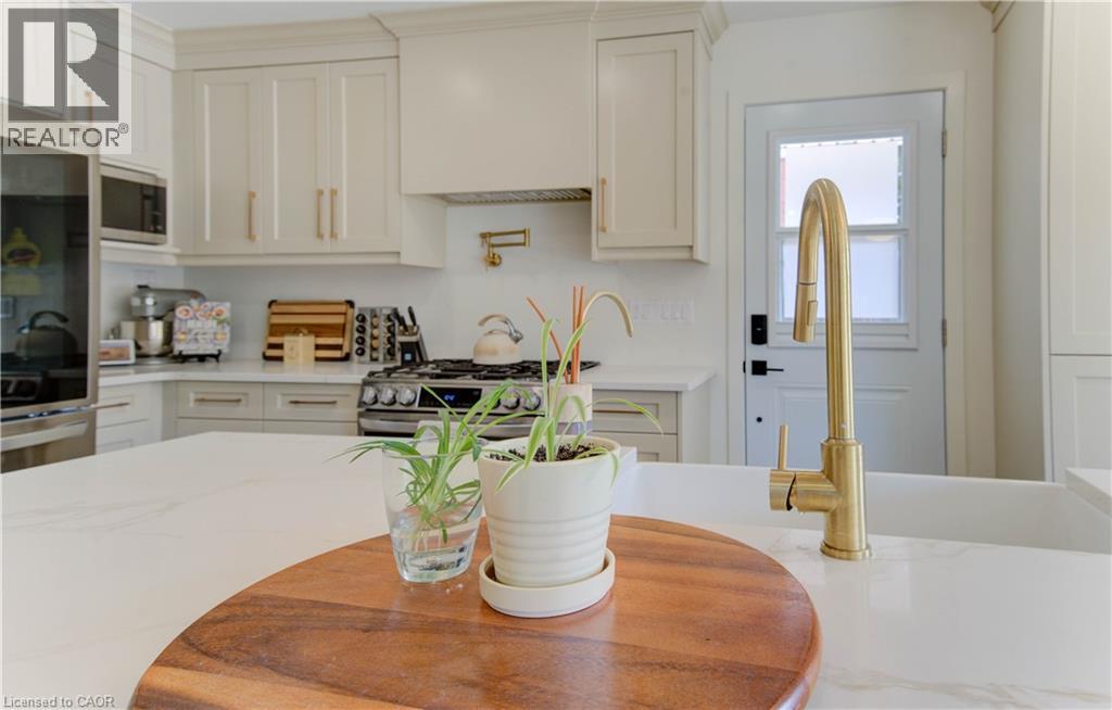 76 Kenwood Drive, Kitchener, Ontario  N2B 3H2 - Photo 8 - 40768936