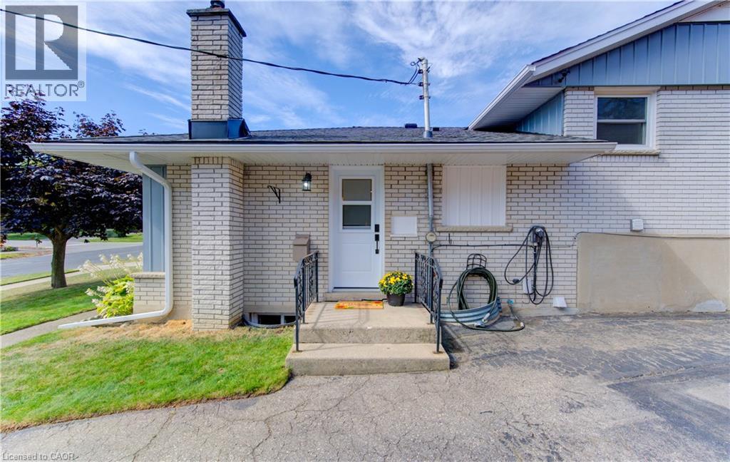 76 Kenwood Drive, Kitchener, Ontario  N2B 3H2 - Photo 5 - 40768936