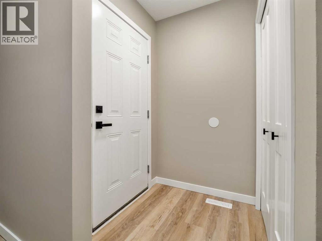 2 Cayuga Crescent W, Lethbridge, Alberta  T1K 5H5 - Photo 4 - A2267462