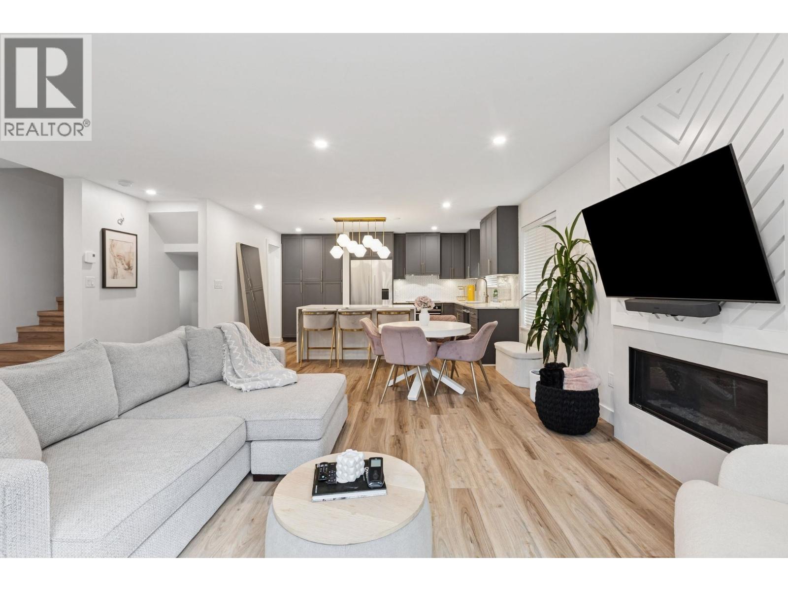 6 848 W 16th Street, North Vancouver, British Columbia  V7P 1R3 - Photo 11 - R3062574