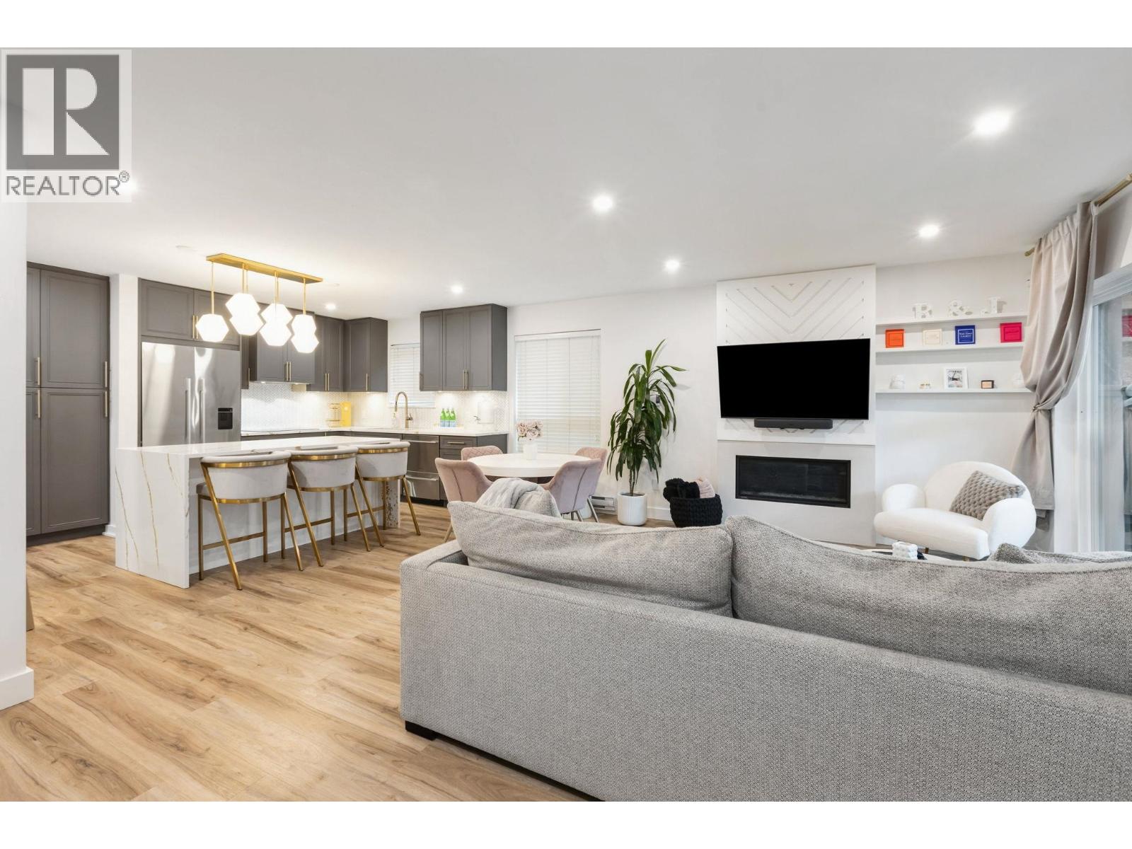 6 848 W 16th Street, North Vancouver, British Columbia  V7P 1R3 - Photo 5 - R3062574