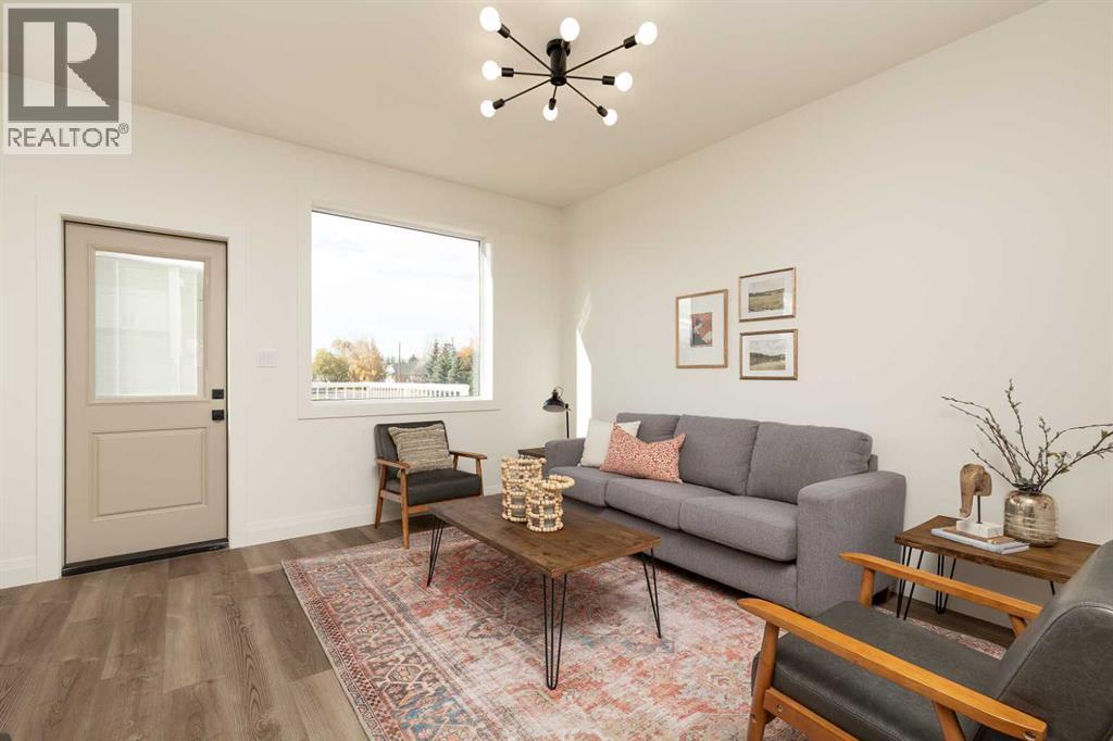 306 S 50 W, Raymond, Alberta  T0K 2S0 - Photo 11 - A2267378