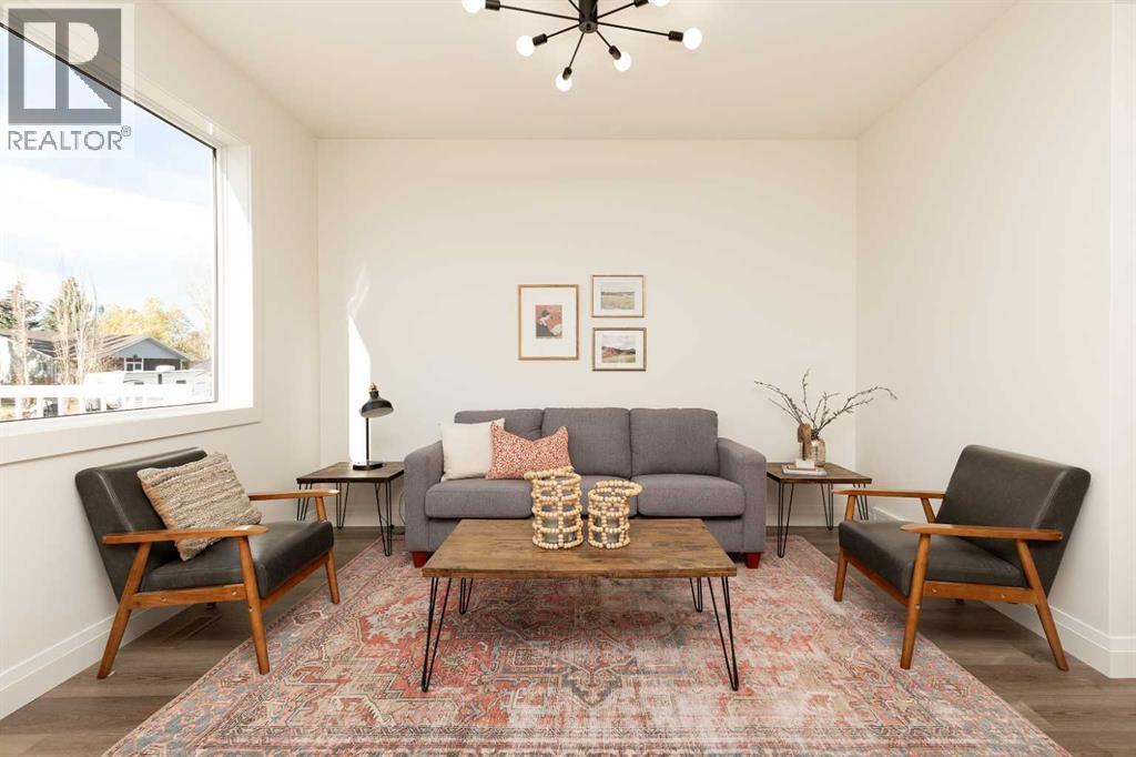 310 S 50 W, Raymond, Alberta  T0K 2S0 - Photo 13 - A2267381