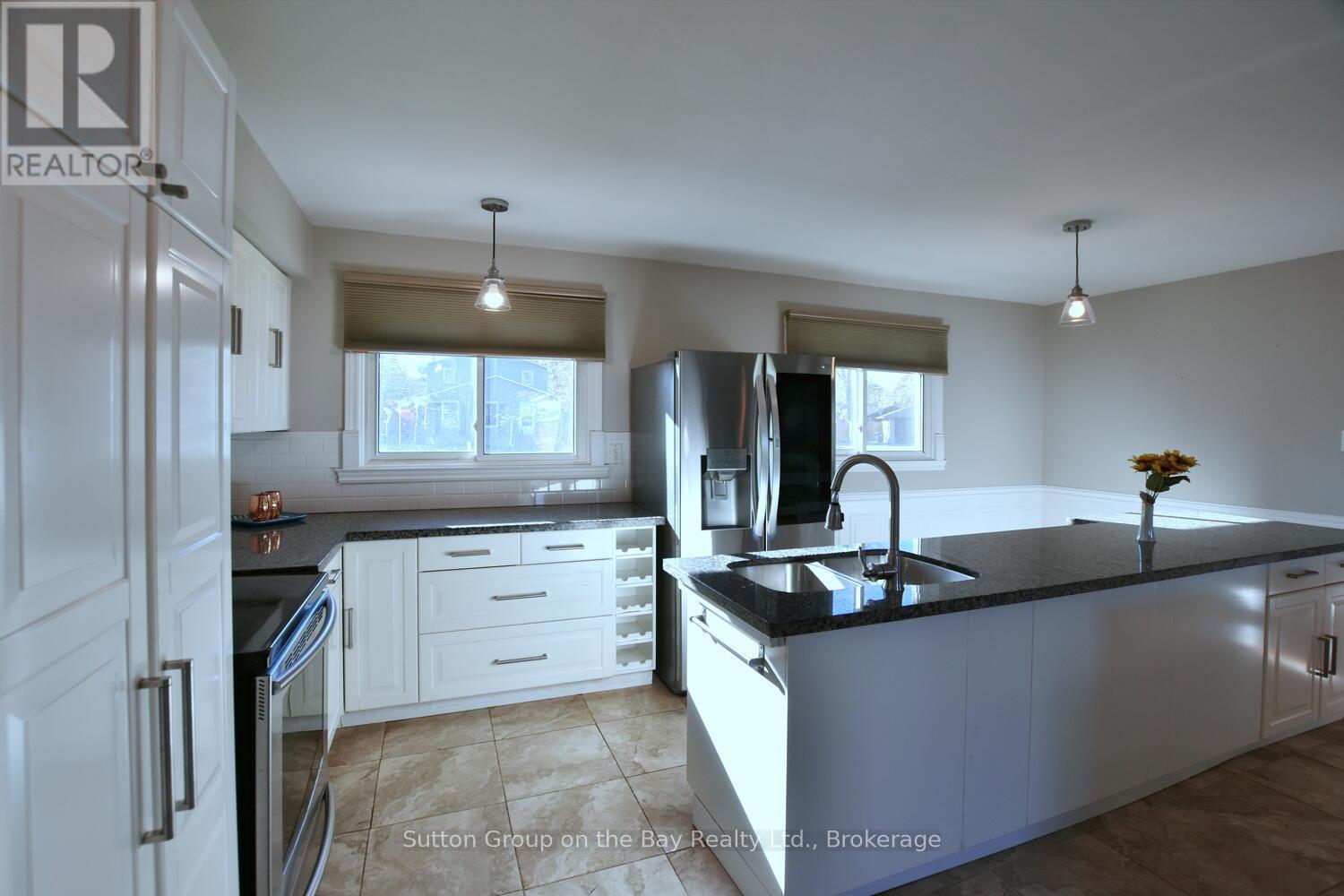 5 Brock Crescent, Collingwood, Ontario  L9Y 4A4 - Photo 13 - S12486327